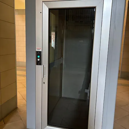 Apartamento A Due Passi Dal Porto Canale Con Posto Auto Privato Rif 48