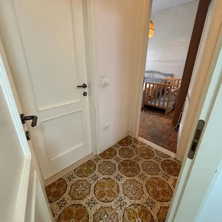 A Due Passi Dal Porto Canale Con Posto Auto Privato Rif 48 Apartamento